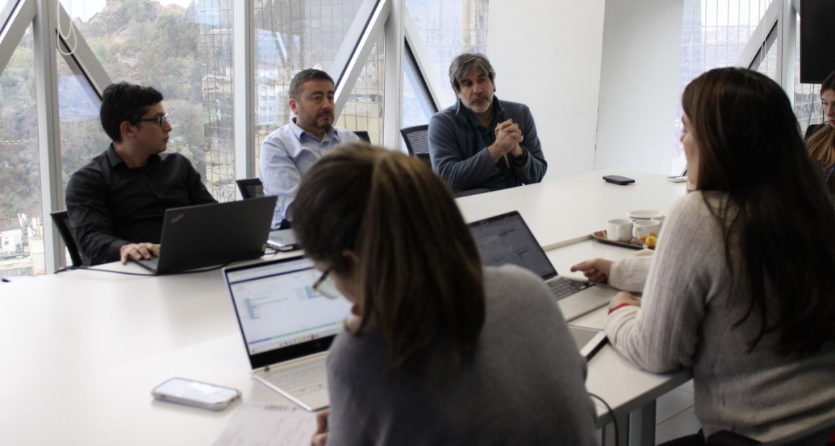 Reunión de trabajo del equipo investigador en Hospital Digital